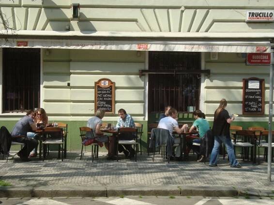 Více než třetina restaurací a hospod chybuje v označování alergenů v pokrmech