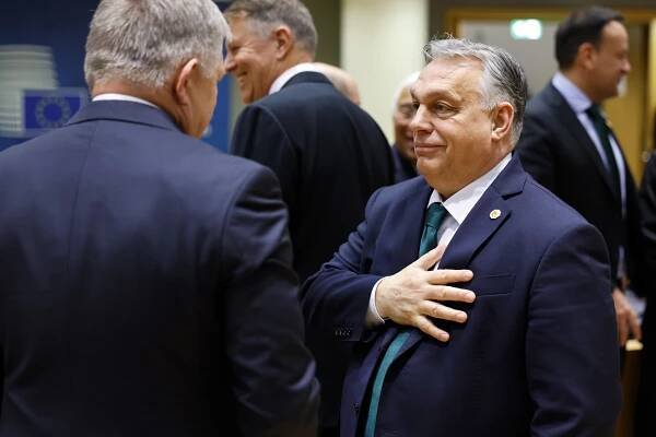 Maďarsko je „rodinnou akciovkou“ okolo premiéra, několika rodinám patří „půlka země“, tvrdí vlivný právník