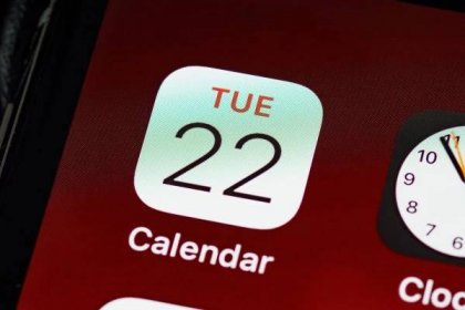 Simplify Your Schedule: How to Use Calendar Apps to Stay on Top of Your Coursework