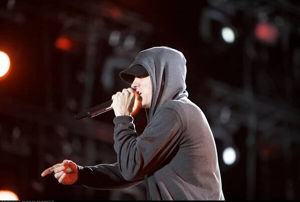 Eminem's Epic Solo Performance at 2012 Summer Jam in Chicago