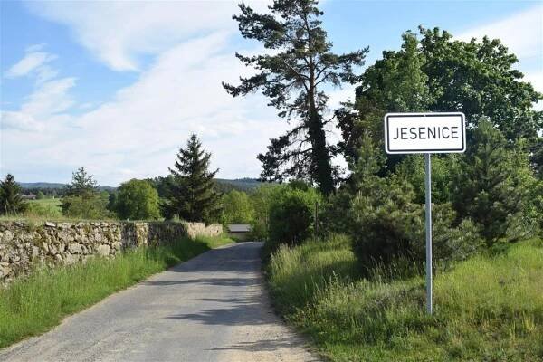 Krčínova cyklostezka: Mezné-kalvárie-Jesenice - Oficiální stránky obce Jesenice
