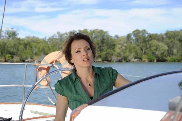 Nevyřešená minulost - Z filmu - Dina Meyer