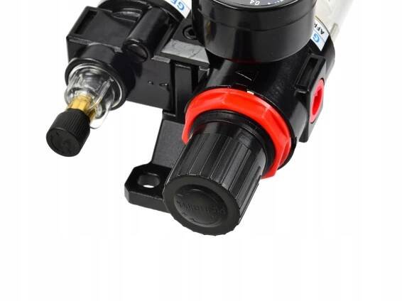 GEKO G01176 Regulátor tlaku s filtrem a manometrem a přimazávačem oleje, 9bar, 1/4"