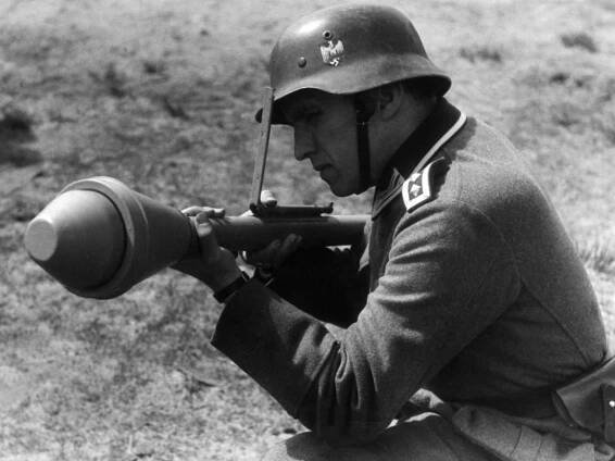 Panzerfaust 3: The Cold War Weapon Wrecking Russian Tanks in Ukraine