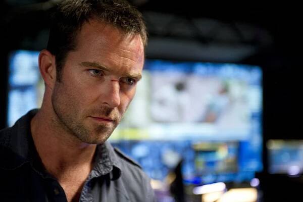 Protiúder - Project Dawn - Z filmu - Sullivan Stapleton
