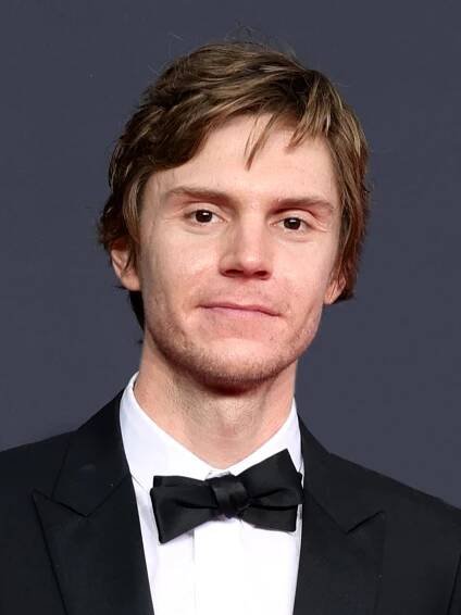 Evan Peters - Golden Globes