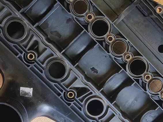 PŘED a PO: Vyčištěný kryt od ventilu/sání - DPF Premium