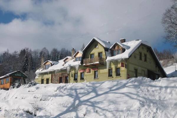 Restaurace a penzion Na Kovárně Branná | Apetee