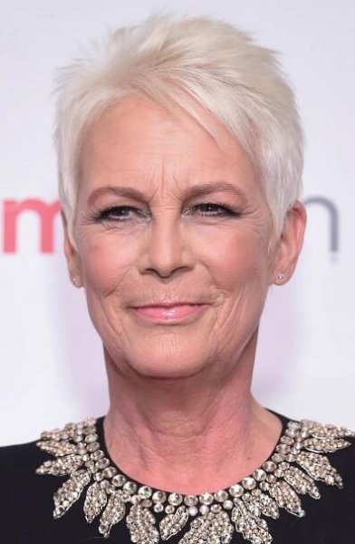 Jamie Lee Curtis' Short Natural Crop