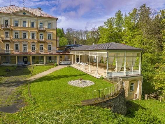 Parkhotel Lesní mlýn, Mariánské Lázně | Stavby Karlovarského kraje
