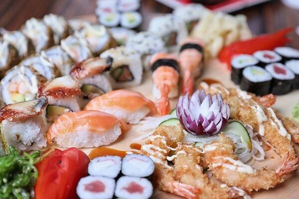 Skvělé sushi sety z čerstvých a kvalitních surovin v restauraci Miomi Sushi, Olomouc | SlevaDne