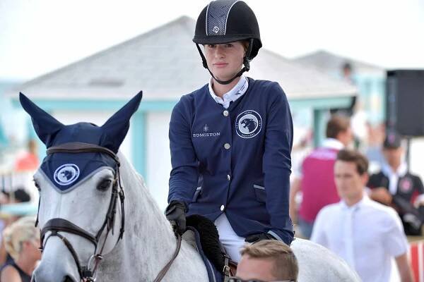 Bill Gates' Daughter Jennifer Aims High in Miami Beach Horse-Jumping Competition