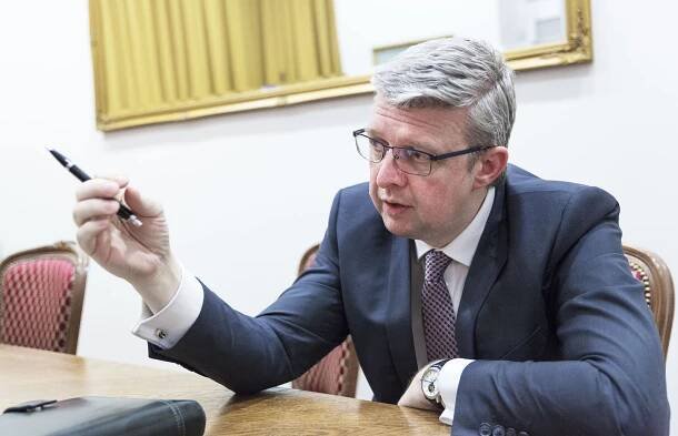Vysvědčení pro vládu. Nejen u čtenářů neuspěla: Plaga premiantem, Babiš pohořel