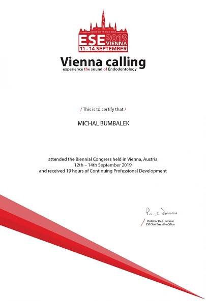 MUDr. Michal Bumbálek, zubař Brno — Onedent