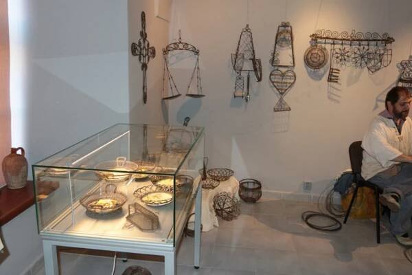 OBRAZEM: Muzeum Jindřichohradecka představuje drátenictví