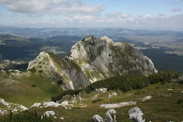 Soubor:Durmitor - Mali meded.jpg – Wikipedie