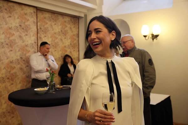 Alex Mynářová přiznala trable s váhou: Kila navíc maskuje!