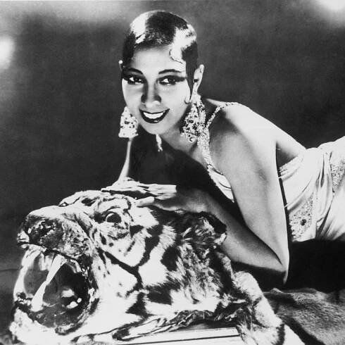 Performer Josephine Baker to Be First Black Woman Buried at Paris' Panthéon