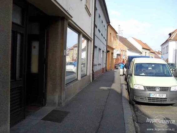 Pronájem obchodních prostor v přízemí, Sušice - foto 7