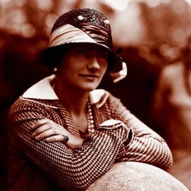 Coco Chanel: Obletovaná, přesto osamělá