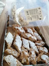 Koupit celé a půlené makadamové ořechy | KoRo Czech Republic