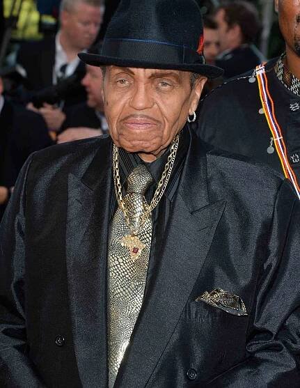 Joe Jackson, Father to Michael and Janet, Dies of Pancreatic Cancer at 89