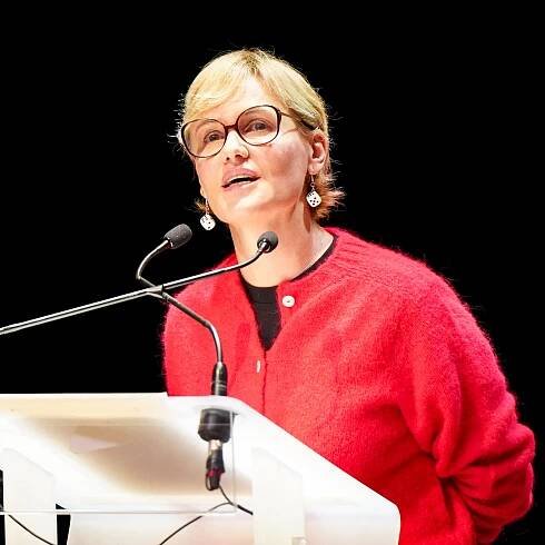 Pour Judith Godrèche, le rapport de la commission d’enquête parlementaire est “impressionnant et terrifiant”