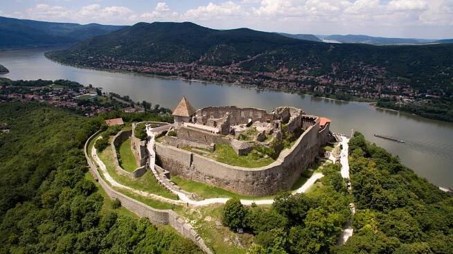 Pevnost Visegrád - Historie a význam středověkého skvostu