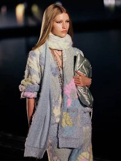 Móda v kostce: Marc Jacobs slaví kabelku Cristina a Jil Sander vítá novou éru - Magazín módy a luxusu