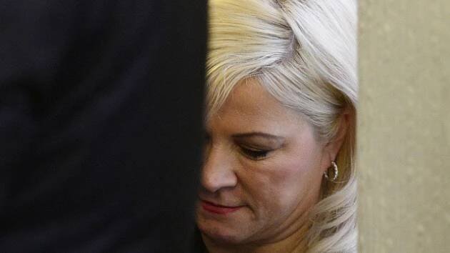 Nečasová se cítí nevinná; v kauze rozvědky vypovídala dvě hodiny