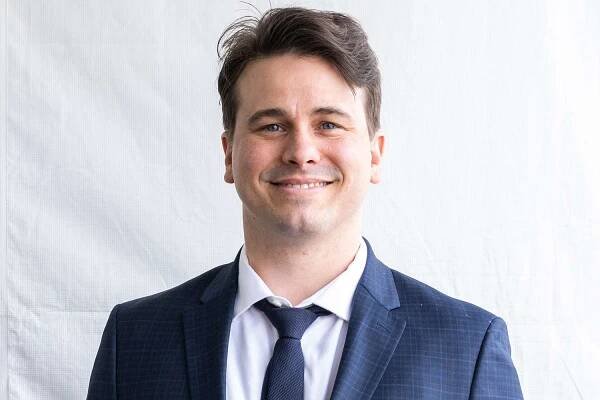 Jason Ritter Leaves Woman in Tears After He Sends Message to Ailing Fan