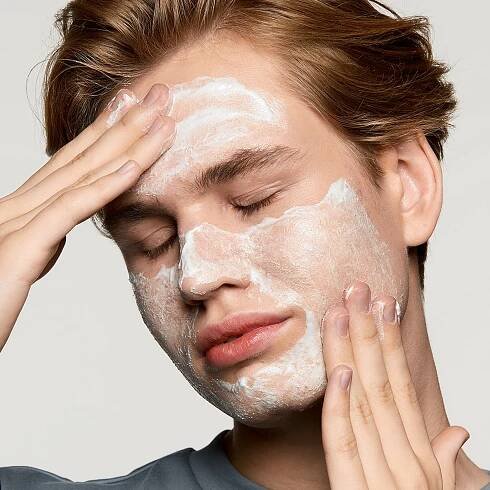 Vyhlazující pleťový peeling Pure Skin