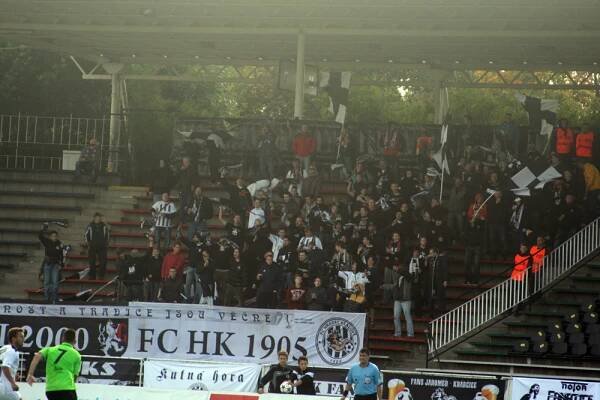 10. kolo: FC Hradec Králové vs. FK Baník Most 1909 4:1 (1:0) | VOTROCI 2000