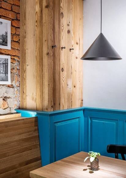 Vybavení bistra Nro 66 v Olomouci | Sargánek Interiors