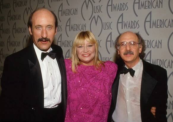Trio Peter, Paul and Mary; Peter Yarrow vpravo