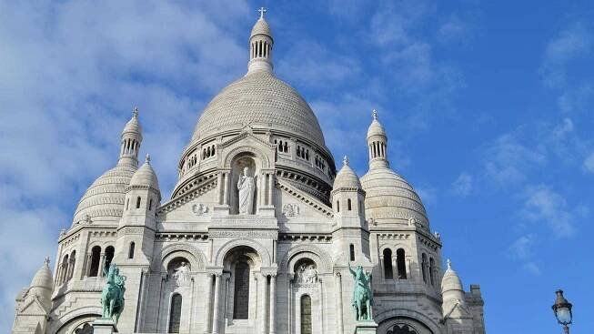 The Sacré Coeur Basilica in Montmartre: transport | Transilien