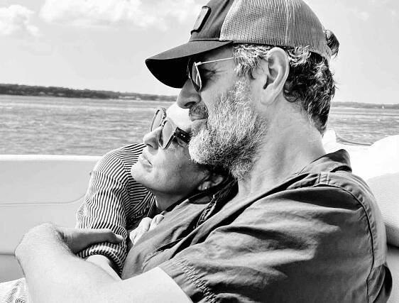 Mariska Hargitay Celebrates 18th Anniversary with Peter Hermann: ‘Grateful. In Love’. https://www.instagram.com/p/Ch0urRrrMuG/.