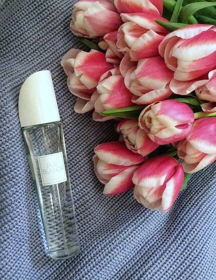Pur Blanca Avon pro ženy