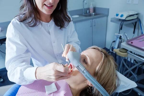 What to Know About Laughing Gas