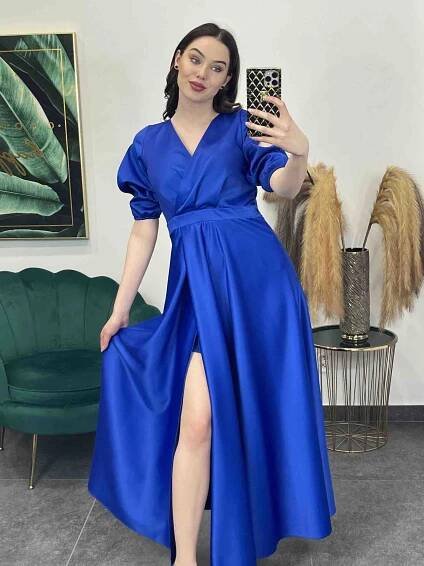 Dlhé elegantné dámske šaty s rázporkom - kráľovsky modré