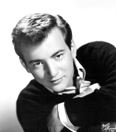 Soubor:Bobby Darin 1959.JPG – Wikicitáty