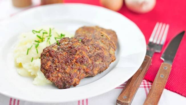 Dietní recept: Karbanátky s mrkví a pyré - Proženy.cz