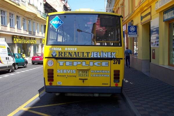 Soubor:Teplice, centrum, Autobus Karosa B 932E.JPG – Wikipedie