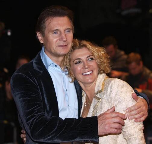 Pamela Anderson a Liam Neeson: Společný odchod z hotelu! Láska, kterou už jen těžko skrývají...