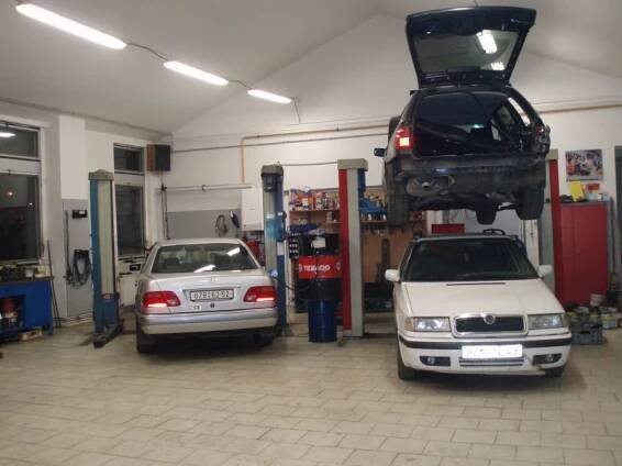 AUTOSERVIS HLOUCH foto 4