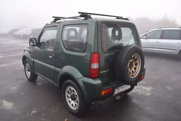 Suzuki Jimny, 1.3i 63kw 4x4 TAŽNÉ REZERVA, SUV, - inzerát | inzerce na Annonce.cz