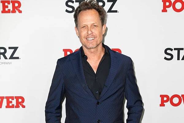 Dean Winters