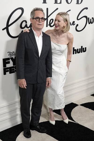 Tom Hollander