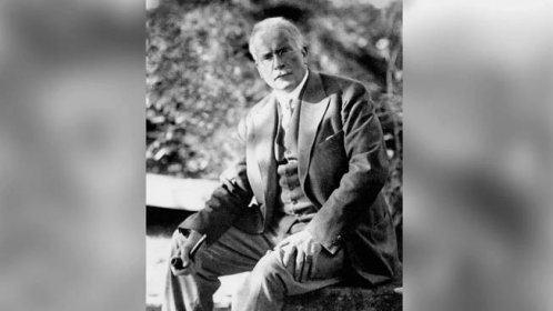 Psychoanalytik, který dokázal „vidět za roh“. Vizionář C. G. Jung zemřel před 60 lety