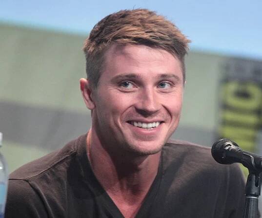 Garrett Hedlund Biography - Facts, Childhood, Family Life & Achievements